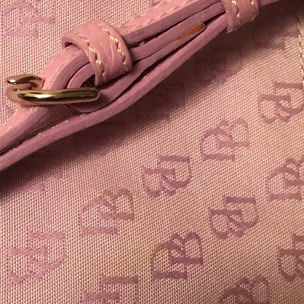 Dooney & Bourke purse